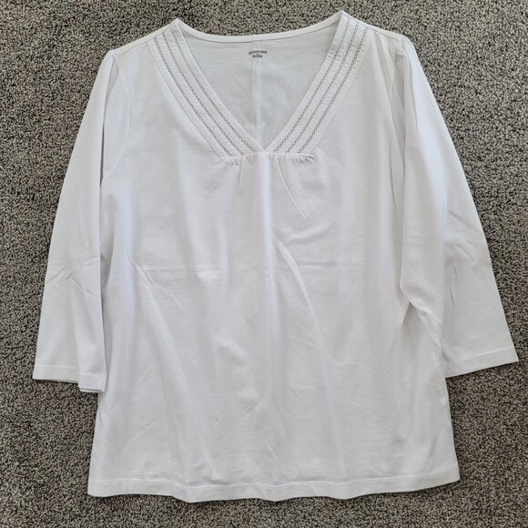 Ladies St Johns Bay V-neck White Shirt large New with Tag! - Picture 5 of 12